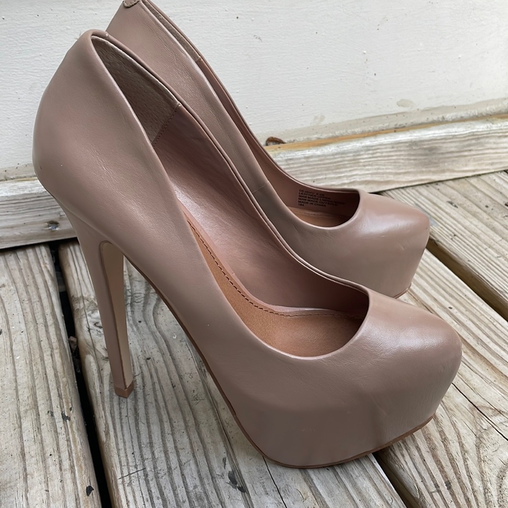 Steve Madden Nude Brown Platform Pumps